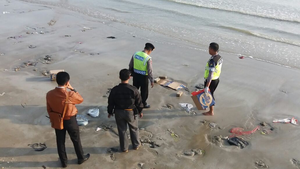 Penemuan Mayat Bayi Di Pantai Utara Rest Area