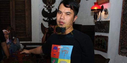 Ahmad Dhani Tunjuk Hotman Paris untuk Polisikan Farhat Abbas (Tapi Ditolak)