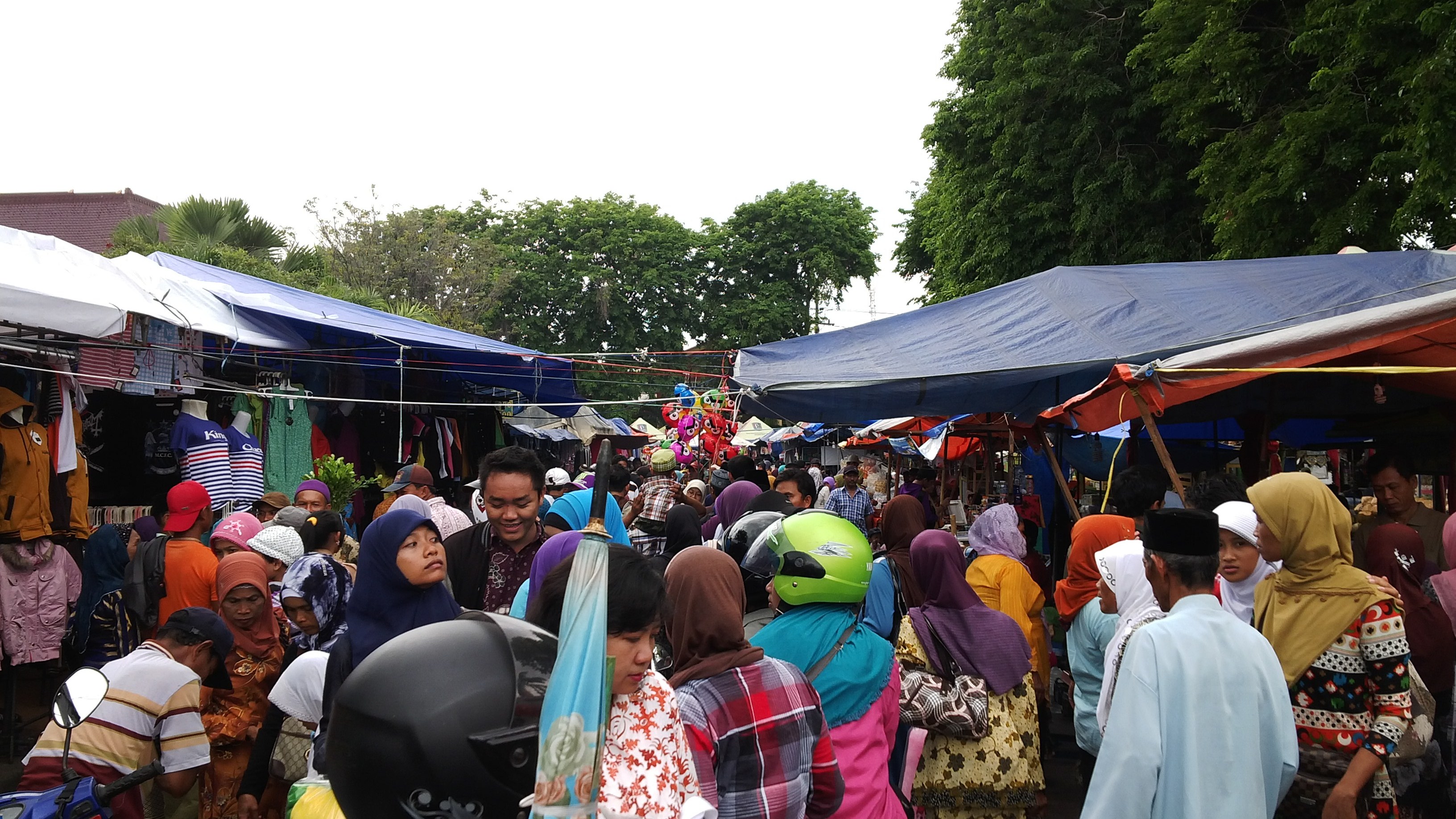 Puluhan Ribu Umat Hadiri Puncak Acara Haul Sunan Bonang