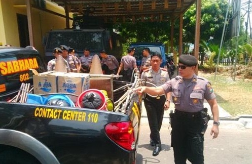 Polres Tuban Grebek Empat Pabrik Pembuatan Arak