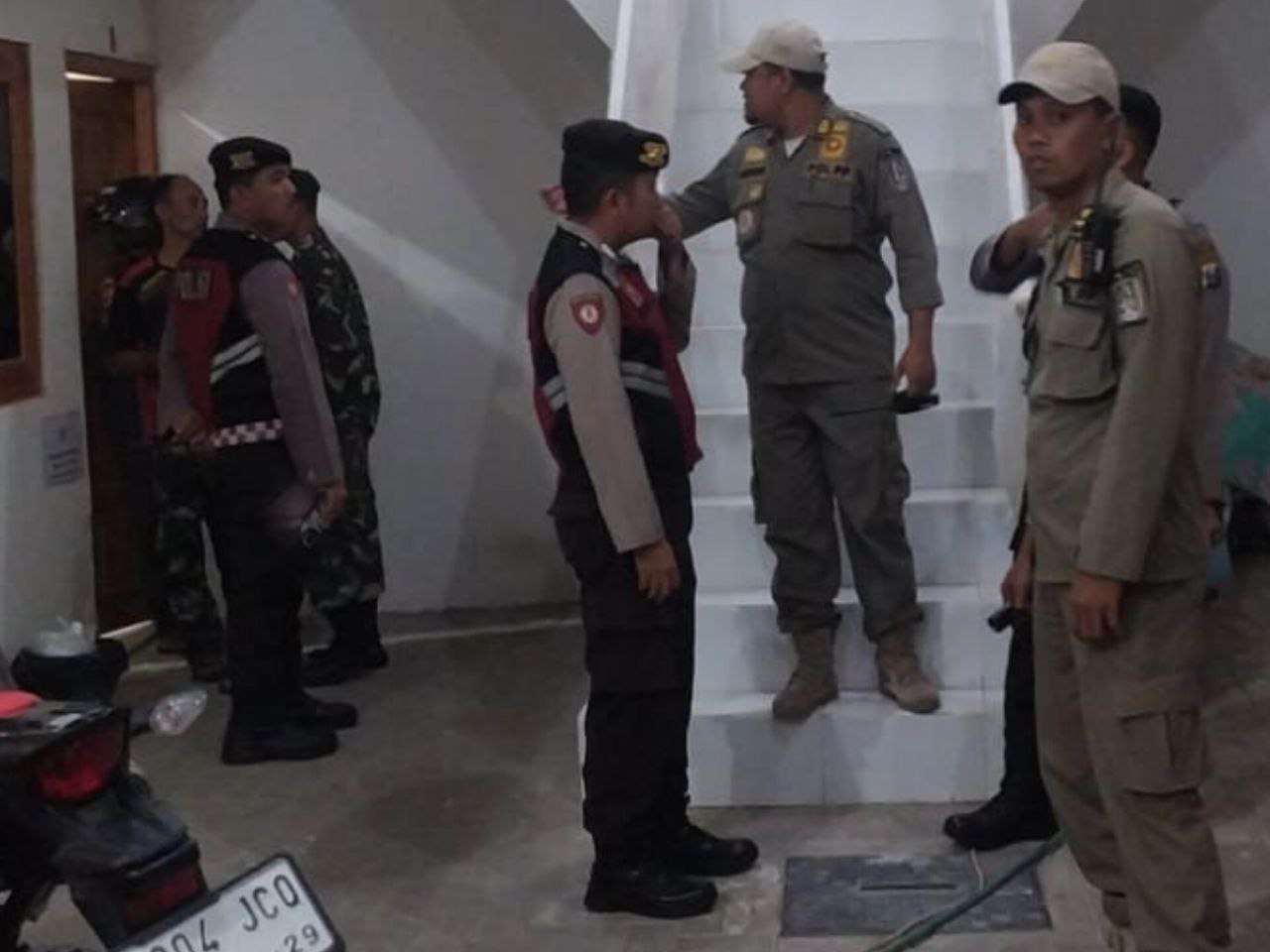 Lima Pasangan Bukan Suami Istri Terjaring Razia Petugas Gabungan di RA Home Stay