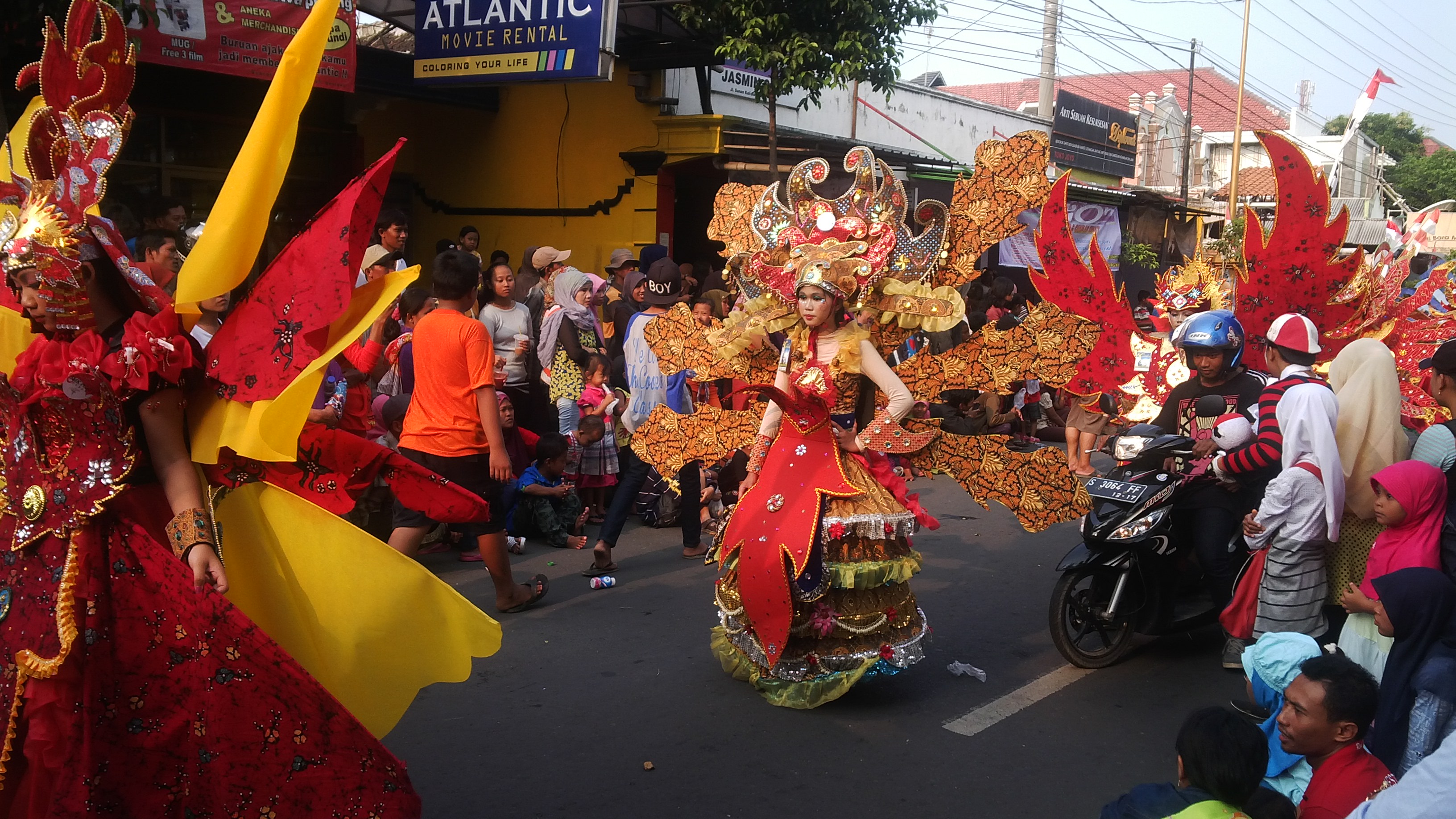 Karnaval, Beberapa Ruas Jalan Tengah Kota Ditutup