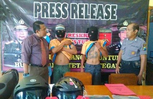 Modal Motor Pinjaman, Sopir dan Kernet Jambret Ibu-ibu