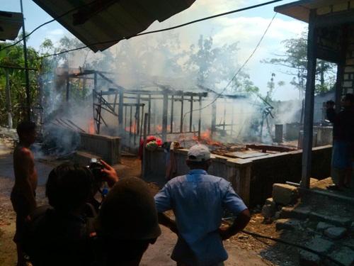Ditinggal Kerja, Satu Rumah Warga Ludes Terbakar
