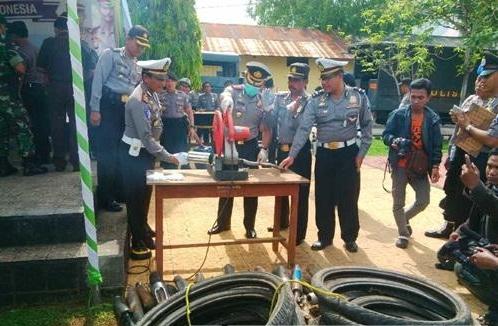  Polres Tuban Musnahkan Ribuan Liter Arak dan Knalpot Brong